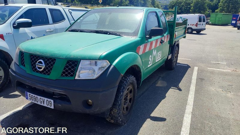 Nissan Pick-up Benne - Bestelwagen met open laadbak: afbeelding 2 Nissan Pick-up Benne - Bestelwagen met open laadbak: afbeelding 2