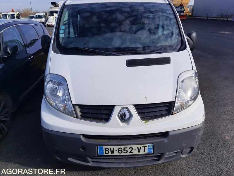OPEL VIVARO - 2011 - 112 800KM - Gesloten bestelwagen: afbeelding 2 OPEL VIVARO - 2011 - 112 800KM - Gesloten bestelwagen: afbeelding 2