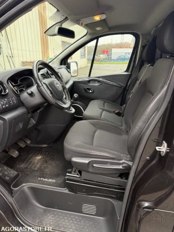 OPEL VIVARO MINIBUS - Minibus, Personenvervoer: afbeelding 4 OPEL VIVARO MINIBUS - Minibus, Personenvervoer: afbeelding 4