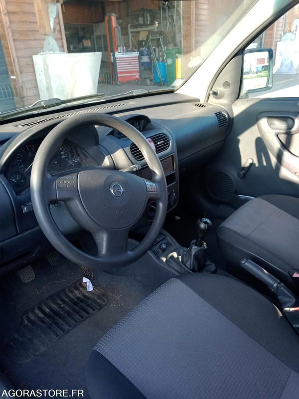 Opel Combo - Kleine bestelwagen: afbeelding 4 Opel Combo - Kleine bestelwagen: afbeelding 4