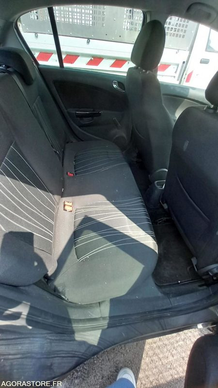 Opel Corsa - Personenwagen: afbeelding 4 Opel Corsa - Personenwagen: afbeelding 4