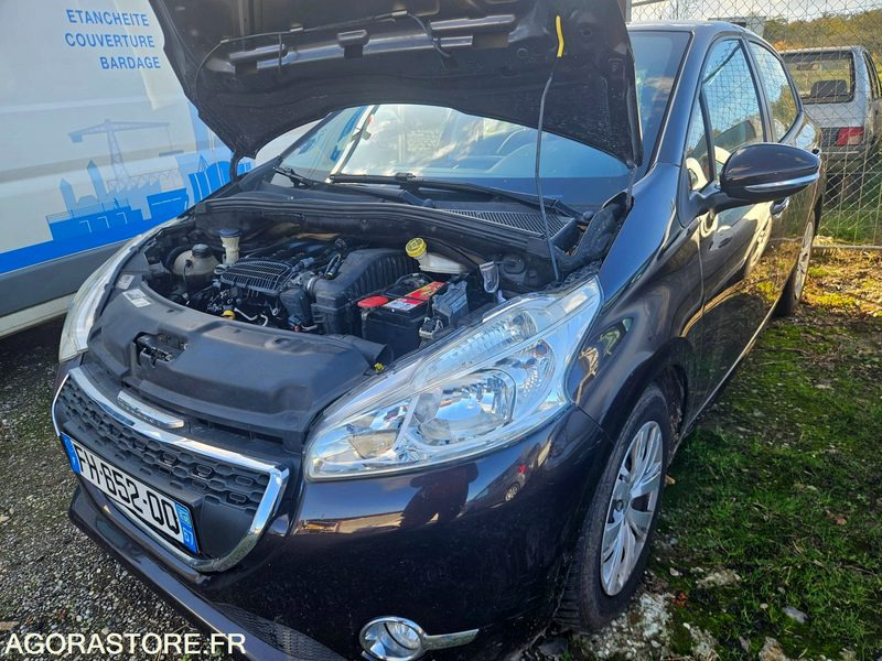 PEUGEOT 208 1.2 PURETECH 82CV - Personenwagen: afbeelding 2 PEUGEOT 208 1.2 PURETECH 82CV - Personenwagen: afbeelding 2