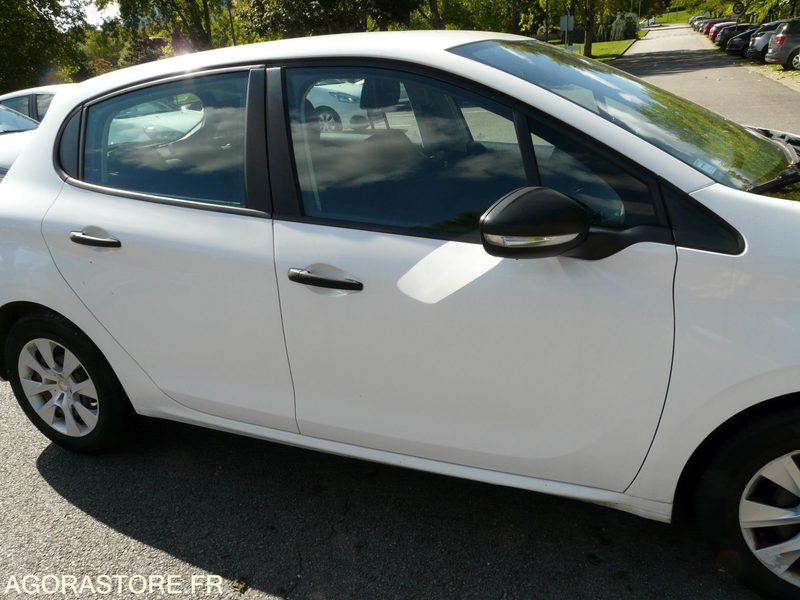 PEUGEOT 208 DX177CZ - Personenwagen: afbeelding 3 PEUGEOT 208 DX177CZ - Personenwagen: afbeelding 3
