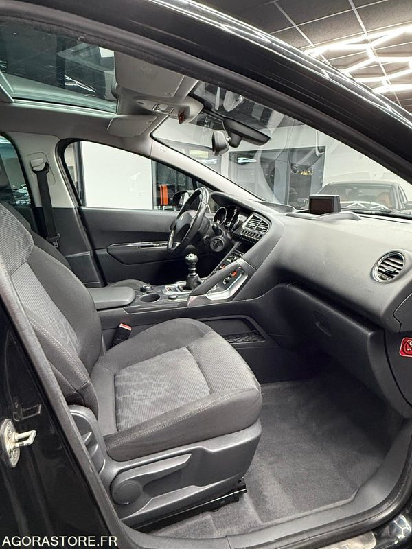 PEUGEOT 3008 1.6L HDI 115CH CROSSWAY - SUV: afbeelding 5 PEUGEOT 3008 1.6L HDI 115CH CROSSWAY - SUV: afbeelding 5