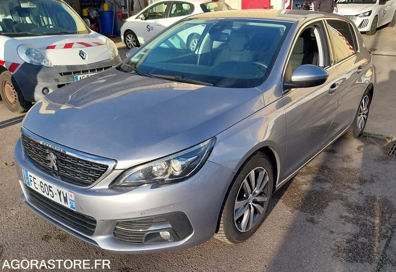 PEUGEOT 308 phase II - 110ch - 2019 - 172160km - ESSENCE - Personenwagen: afbeelding 2 PEUGEOT 308 phase II - 110ch - 2019 - 172160km - ESSENCE - Personenwagen: afbeelding 2