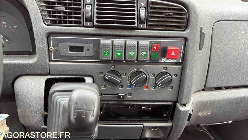 PEUGEOT BOXER 4x4 31 358 Kms - 1999- 7696 WL 74 - Gesloten bestelwagen: afbeelding 4 PEUGEOT BOXER 4x4 31 358 Kms - 1999- 7696 WL 74 - Gesloten bestelwagen: afbeelding 4