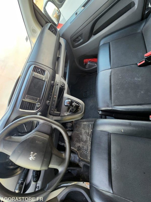 PEUGEOT EXPERT 1.5 BLUEHDI 120 - 2021 - 182104 km - Gesloten bestelwagen: afbeelding 5 PEUGEOT EXPERT 1.5 BLUEHDI 120 - 2021 - 182104 km - Gesloten bestelwagen: afbeelding 5