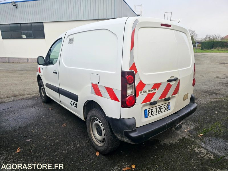 PEUGEOT PARTNER - 2018 - 189946KM - FB126SH - Kleine bestelwagen: afbeelding 4 PEUGEOT PARTNER - 2018 - 189946KM - FB126SH - Kleine bestelwagen: afbeelding 4
