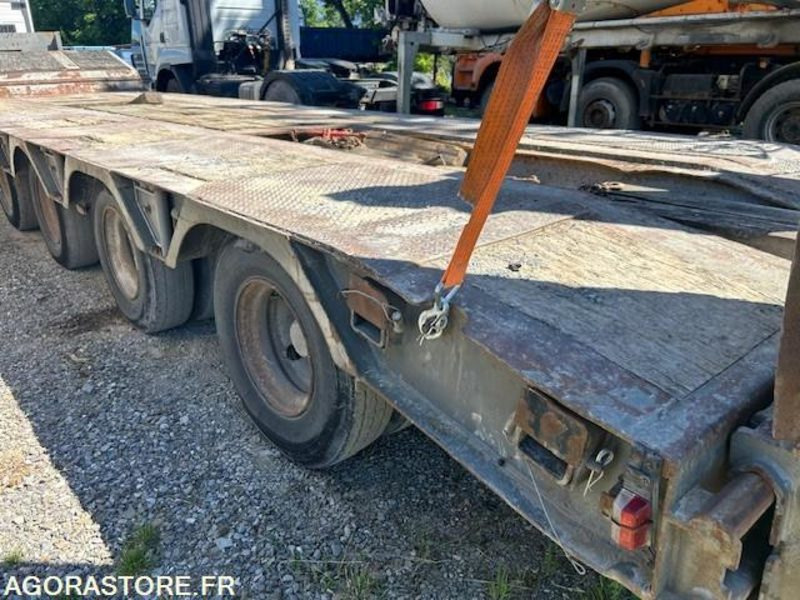 PORTE ENGINS KAISER 4 ESSIEUX 2001 - Dieplader aanhangwagen: afbeelding 5 PORTE ENGINS KAISER 4 ESSIEUX 2001 - Dieplader aanhangwagen: afbeelding 5