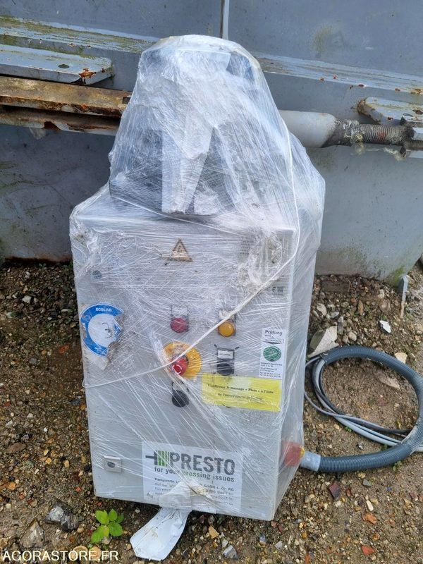 PRESSE A CARTON A VIS PRESTO SPN15 - 2009 - Gereedschap/ Toebehoor: afbeelding 3 PRESSE A CARTON A VIS PRESTO SPN15 - 2009 - Gereedschap/ Toebehoor: afbeelding 3