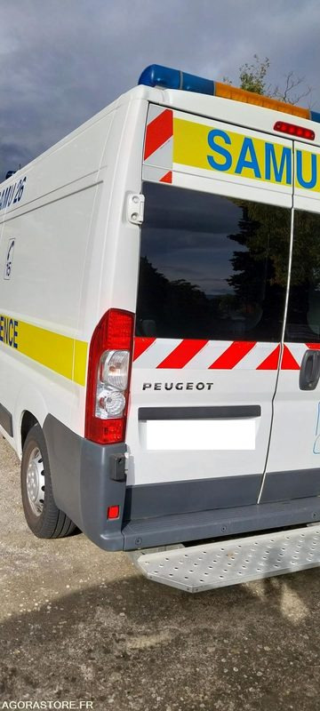 Peugeot BOXER, 3L HDI, 2012, 329317 kms, moteur 63435kms - Ambulance: afbeelding 4 Peugeot BOXER, 3L HDI, 2012, 329317 kms, moteur 63435kms - Ambulance: afbeelding 4