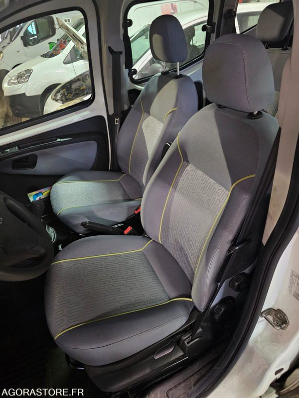 Peugeot Bipper Teepee - 2013 - 37871kms - CR 727 DW - Personenwagen: afbeelding 5 Peugeot Bipper Teepee - 2013 - 37871kms - CR 727 DW - Personenwagen: afbeelding 5