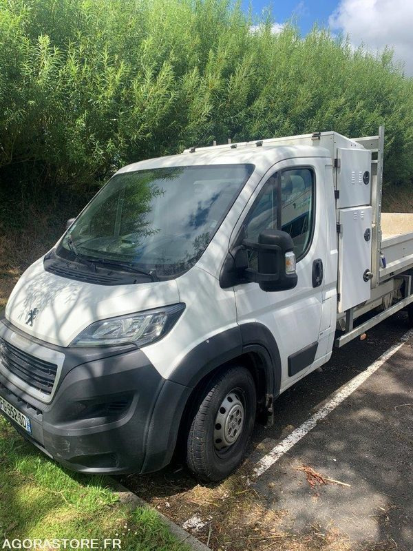 Peugeot Boxer Benne - 2019 - 76875 Kms - Gesloten bestelwagen: afbeelding 2 Peugeot Boxer Benne - 2019 - 76875 Kms - Gesloten bestelwagen: afbeelding 2
