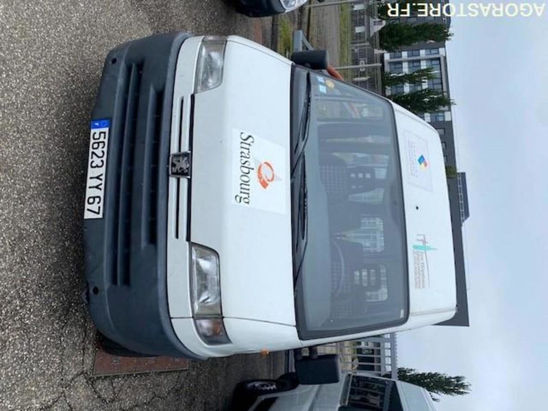 Peugeot EXPERT 1999 - 8 place + 1 PMR - Kleine bestelwagen: afbeelding 1 Peugeot EXPERT 1999 - 8 place + 1 PMR - Kleine bestelwagen: afbeelding 1