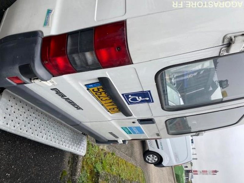 Peugeot EXPERT 1999 - 8 place + 1 PMR - Kleine bestelwagen: afbeelding 4 Peugeot EXPERT 1999 - 8 place + 1 PMR - Kleine bestelwagen: afbeelding 4