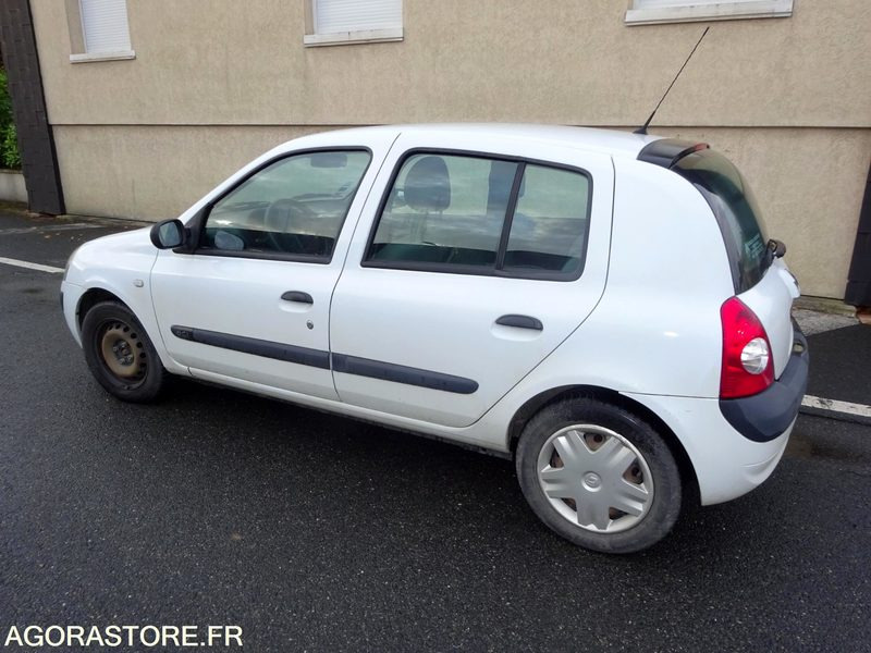 RENAULT CLIO - 2005 - 169150KM - Personenwagen: afbeelding 3 RENAULT CLIO - 2005 - 169150KM - Personenwagen: afbeelding 3