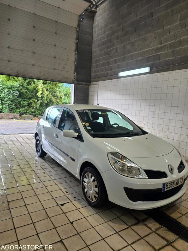 RENAULT CLIO - Personenwagen: afbeelding 3 RENAULT CLIO - Personenwagen: afbeelding 3