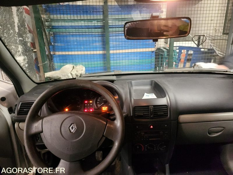 RENAULT CLIO - Personenwagen: afbeelding 1 RENAULT CLIO - Personenwagen: afbeelding 1