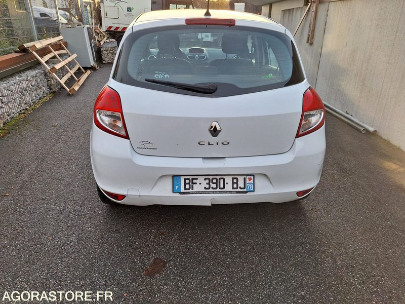 RENAULT CLIO3 Phase2 _ 3 places _ Diesel 1.5DCI - Personenwagen: afbeelding 5 RENAULT CLIO3 Phase2 _ 3 places _ Diesel 1.5DCI - Personenwagen: afbeelding 5
