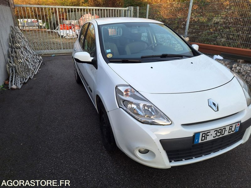 RENAULT CLIO3 Phase2 _ 3 places _ Diesel 1.5DCI - Personenwagen: afbeelding 2 RENAULT CLIO3 Phase2 _ 3 places _ Diesel 1.5DCI - Personenwagen: afbeelding 2