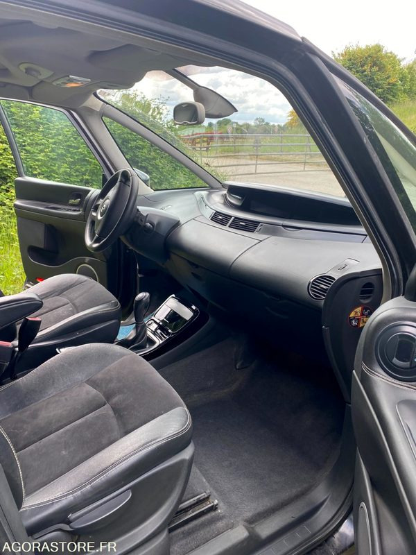 RENAULT ESPACE / 182 000 KM / 2011 / BY-961-XJ - Personenwagen: afbeelding 5 RENAULT ESPACE / 182 000 KM / 2011 / BY-961-XJ - Personenwagen: afbeelding 5
