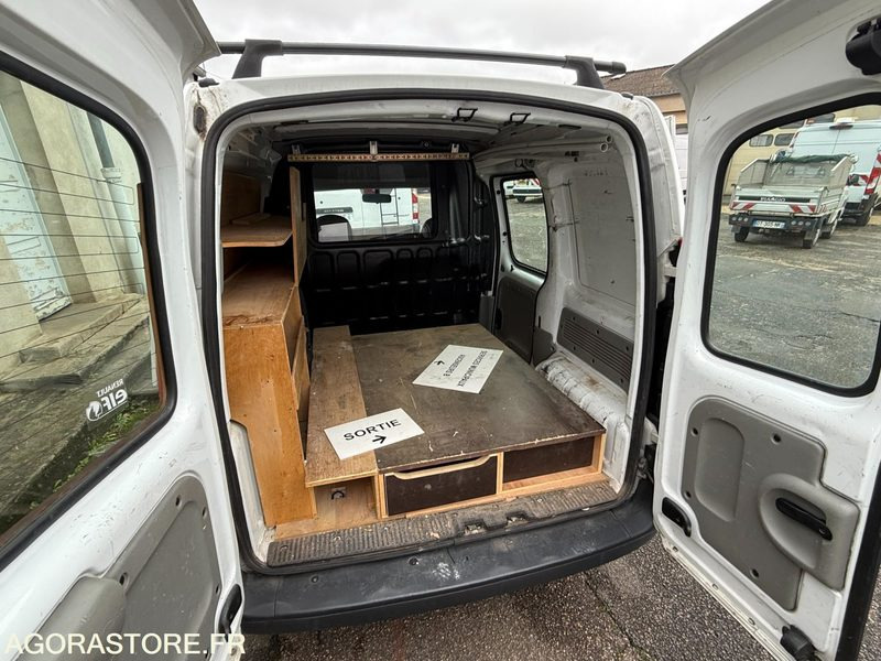 RENAULT KANGOO - 2007 - 87000KM - Kleine bestelwagen: afbeelding 3 RENAULT KANGOO - 2007 - 87000KM - Kleine bestelwagen: afbeelding 3