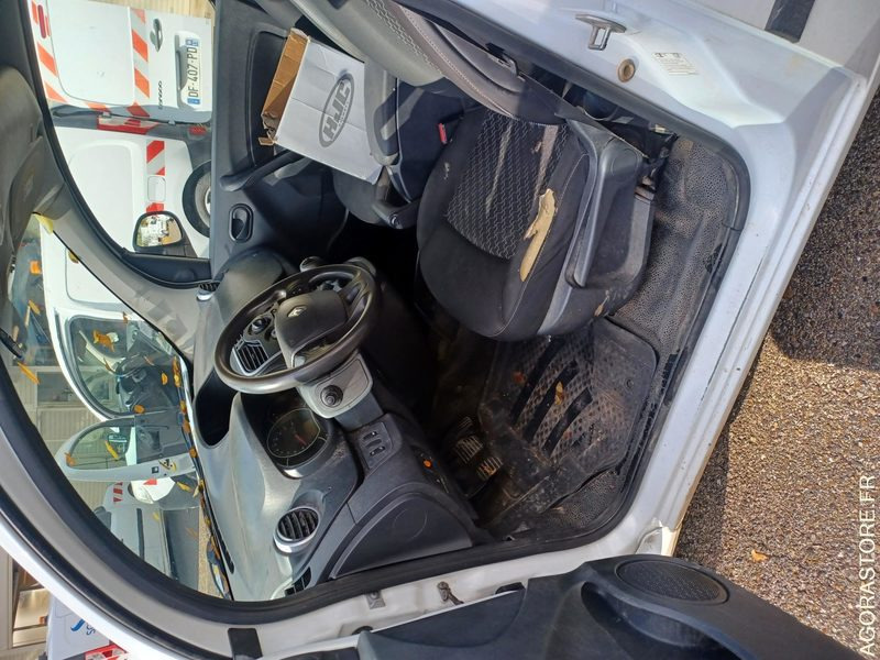 RENAULT KANGOO / REF SCP : 987 - Gesloten bestelwagen: afbeelding 3 RENAULT KANGOO / REF SCP : 987 - Gesloten bestelwagen: afbeelding 3