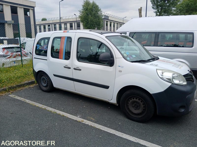 RENAULT KANGOO TPMR N°150559 - Minibus, Personenvervoer: afbeelding 3 RENAULT KANGOO TPMR N°150559 - Minibus, Personenvervoer: afbeelding 3