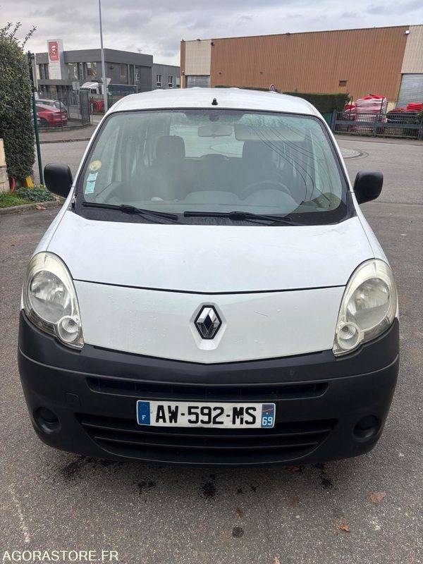 RENAULT - Kangoo- année 2010- 96000 kms - Diesel - Personenwagen: afbeelding 2 RENAULT - Kangoo- année 2010- 96000 kms - Diesel - Personenwagen: afbeelding 2