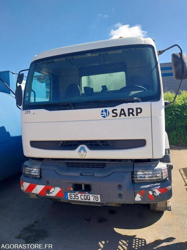 RENAULT Kerax Hydrocureur HUWER 2003 (225000Km) ROULANT VENTE EXPORT UNIQUEMENT - Vacuümwagen: afbeelding 1 RENAULT Kerax Hydrocureur HUWER 2003 (225000Km) ROULANT VENTE EXPORT UNIQUEMENT - Vacuümwagen: afbeelding 1