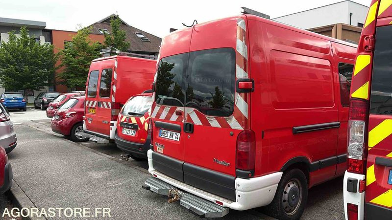 RENAULT - MASTER - 2002 - 132 742 Kms 8825 XN 74 - Gesloten bestelwagen: afbeelding 3 RENAULT - MASTER - 2002 - 132 742 Kms 8825 XN 74 - Gesloten bestelwagen: afbeelding 3