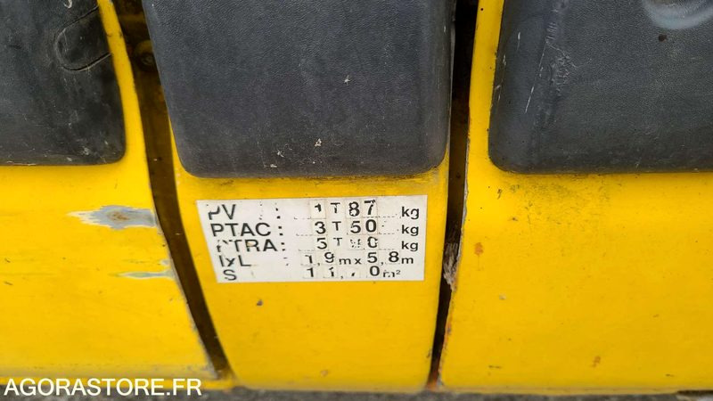 RENAULT MASTER - 2002 - 374300 KM - Gesloten bestelwagen: afbeelding 5 RENAULT MASTER - 2002 - 374300 KM - Gesloten bestelwagen: afbeelding 5