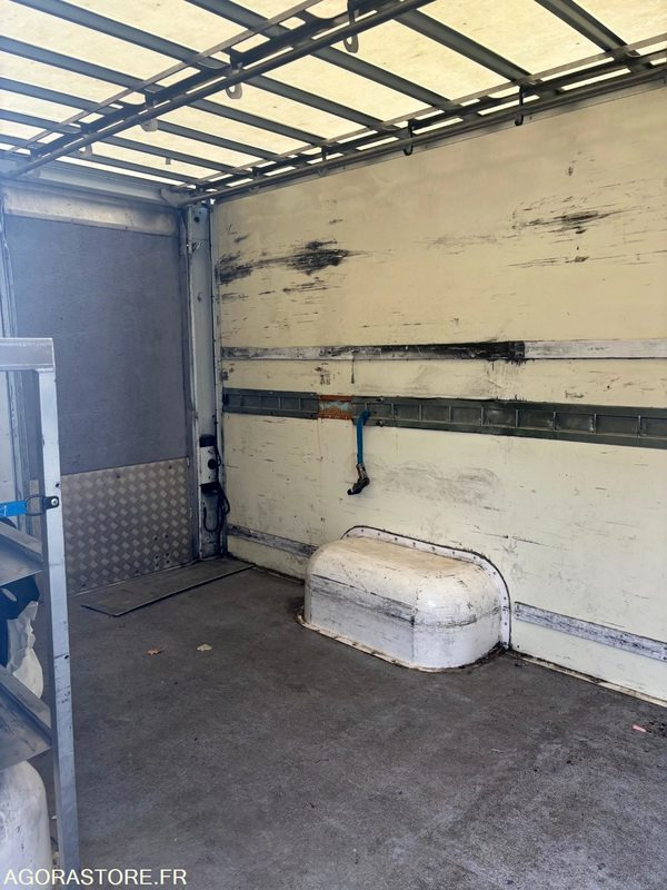 RENAULT - MASTER - 2014 / 292400 / VEHICULE NON ROULANT - Gesloten bestelwagen: afbeelding 5 RENAULT - MASTER - 2014 / 292400 / VEHICULE NON ROULANT - Gesloten bestelwagen: afbeelding 5