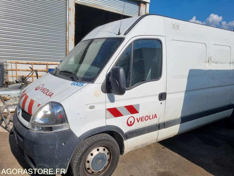 RENAULT MASTER FOURGON de 2005 - 253000 km (R3B246) - Gesloten bestelwagen: afbeelding 2 RENAULT MASTER FOURGON de 2005 - 253000 km (R3B246) - Gesloten bestelwagen: afbeelding 2