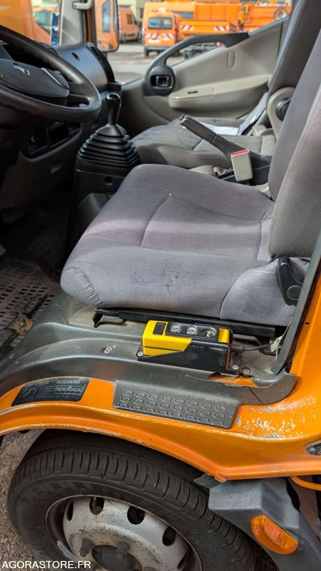 RENAULT MAXITY 110DXI - FM-356-KQ - 2009 - Kipper bestelwagen: afbeelding 2 RENAULT MAXITY 110DXI - FM-356-KQ - 2009 - Kipper bestelwagen: afbeelding 2