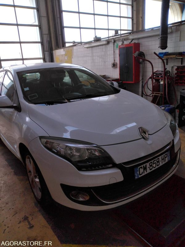 RENAULT MEGANE DIESEL - Personenwagen: afbeelding 4 RENAULT MEGANE DIESEL - Personenwagen: afbeelding 4