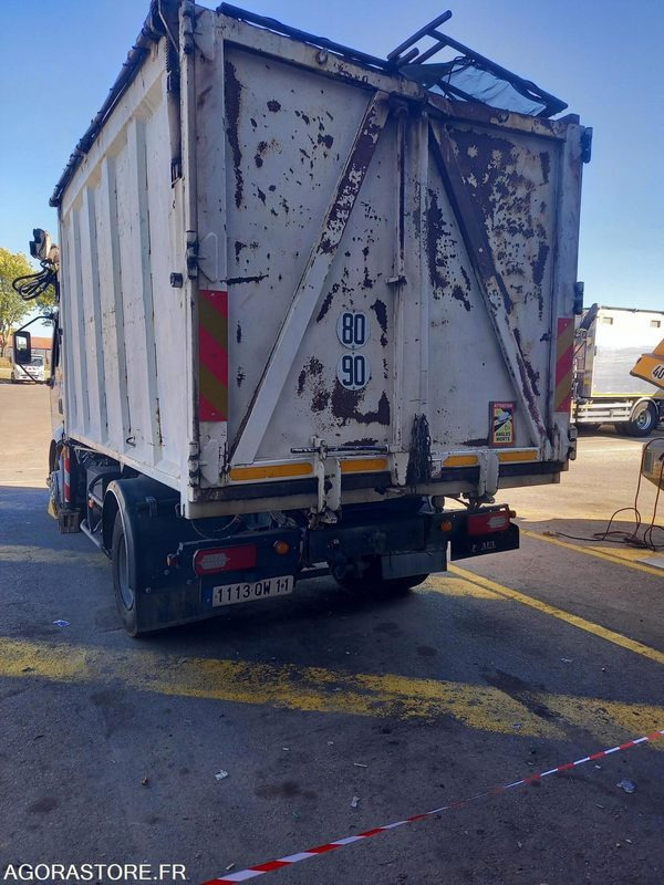 RENAULT MIDLUM 16T/BENNE -1113QW11 - Kipper vrachtwagen: afbeelding 3 RENAULT MIDLUM 16T/BENNE -1113QW11 - Kipper vrachtwagen: afbeelding 3