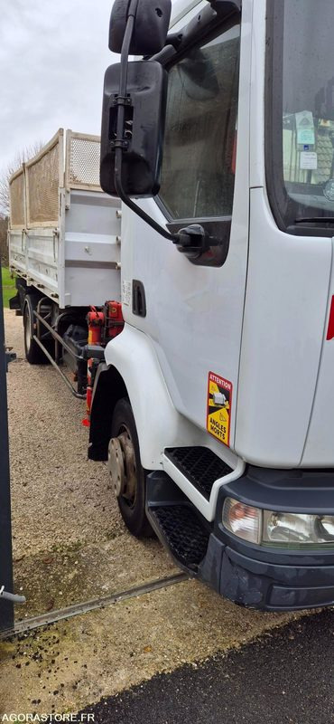 RENAULT MIDLUM GRUE - Kipper vrachtwagen, Kraanwagen: afbeelding 1 RENAULT MIDLUM GRUE - Kipper vrachtwagen, Kraanwagen: afbeelding 1