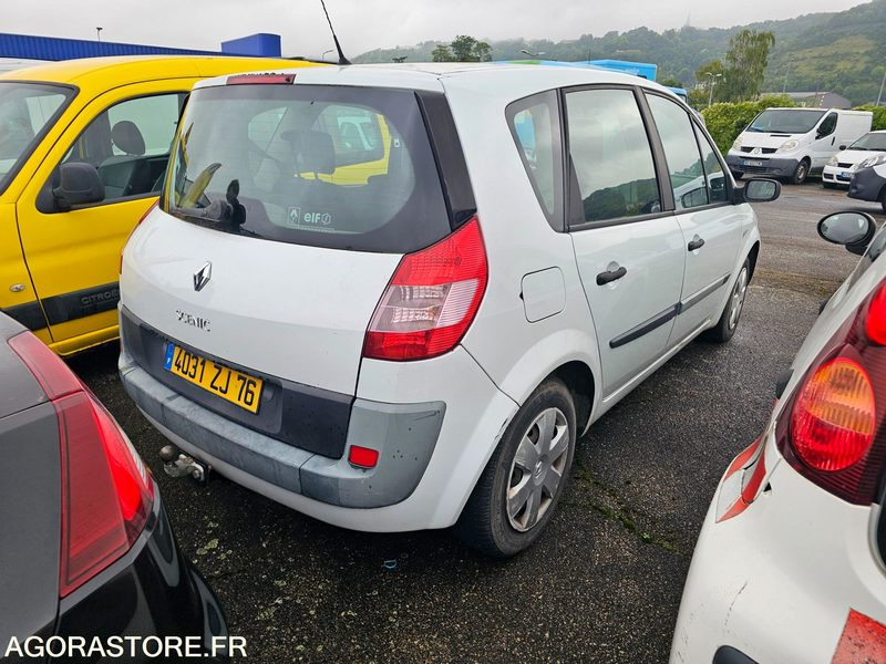 RENAULT SCENIC - 2003 - 258289km - 4031ZJ76 - Personenwagen: afbeelding 3 RENAULT SCENIC - 2003 - 258289km - 4031ZJ76 - Personenwagen: afbeelding 3
