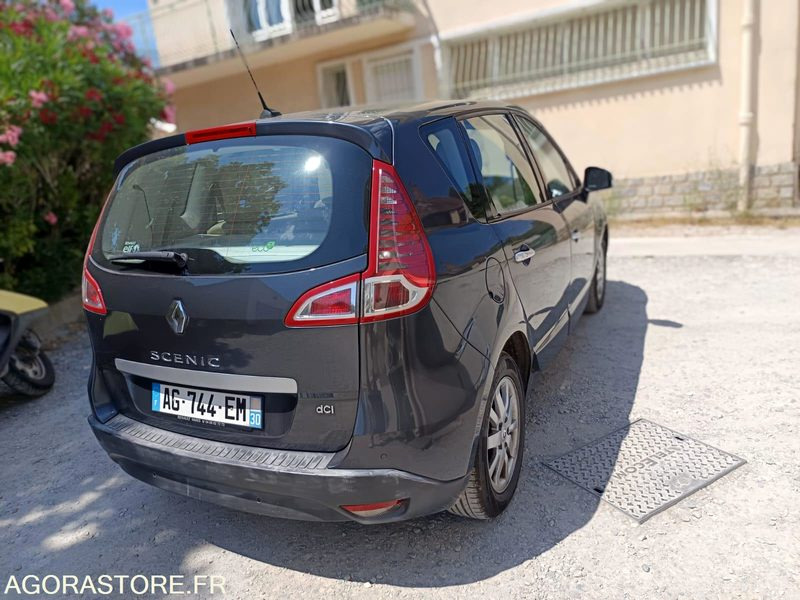RENAULT SCENIC - 2009 - 154900KMS - Personenwagen: afbeelding 3 RENAULT SCENIC - 2009 - 154900KMS - Personenwagen: afbeelding 3