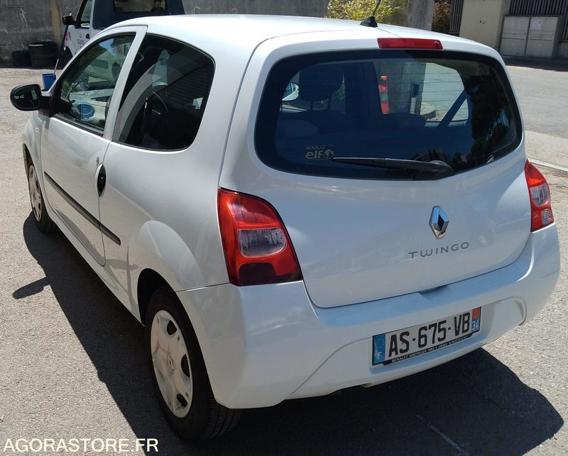 RENAULT TWINGO 2 72848 kms 2010 - Personenwagen: afbeelding 4 RENAULT TWINGO 2 72848 kms 2010 - Personenwagen: afbeelding 4