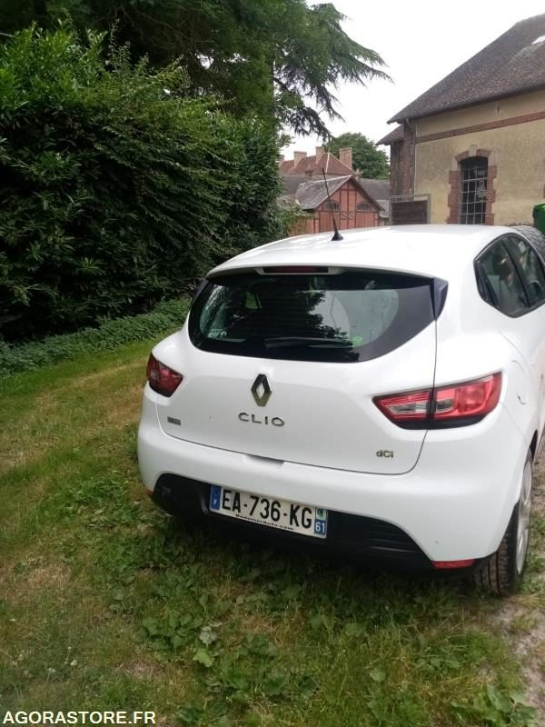 REnault Clio IV - 1.5 L Diesel - 276 000km - Personenwagen: afbeelding 3 REnault Clio IV - 1.5 L Diesel - 276 000km - Personenwagen: afbeelding 3