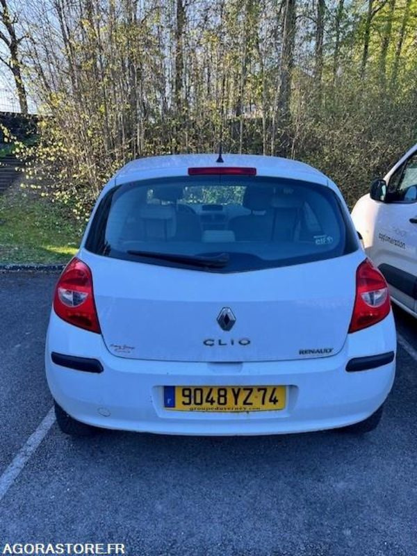 Renault Clio 164741 kms 2007 - Personenwagen: afbeelding 3 Renault Clio 164741 kms 2007 - Personenwagen: afbeelding 3