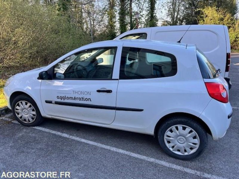 Renault Clio 164741 kms 2007 - Personenwagen: afbeelding 1 Renault Clio 164741 kms 2007 - Personenwagen: afbeelding 1