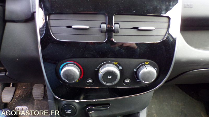 Renault Clio 4 DQ-031-CM (BP) - Personenwagen: afbeelding 4 Renault Clio 4 DQ-031-CM (BP) - Personenwagen: afbeelding 4