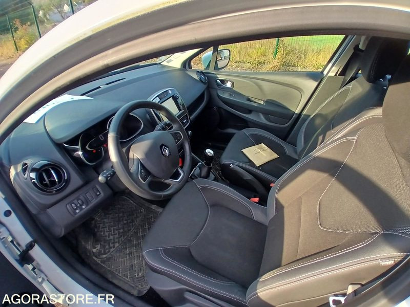 Renault Clio IV – Diesel – 2016-214 290 km - Personenwagen: afbeelding 3 Renault Clio IV – Diesel – 2016-214 290 km - Personenwagen: afbeelding 3