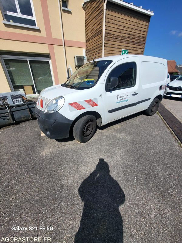 Renault Kangoo 2 141721 kms 2008 - Kleine bestelwagen: afbeelding 1 Renault Kangoo 2 141721 kms 2008 - Kleine bestelwagen: afbeelding 1