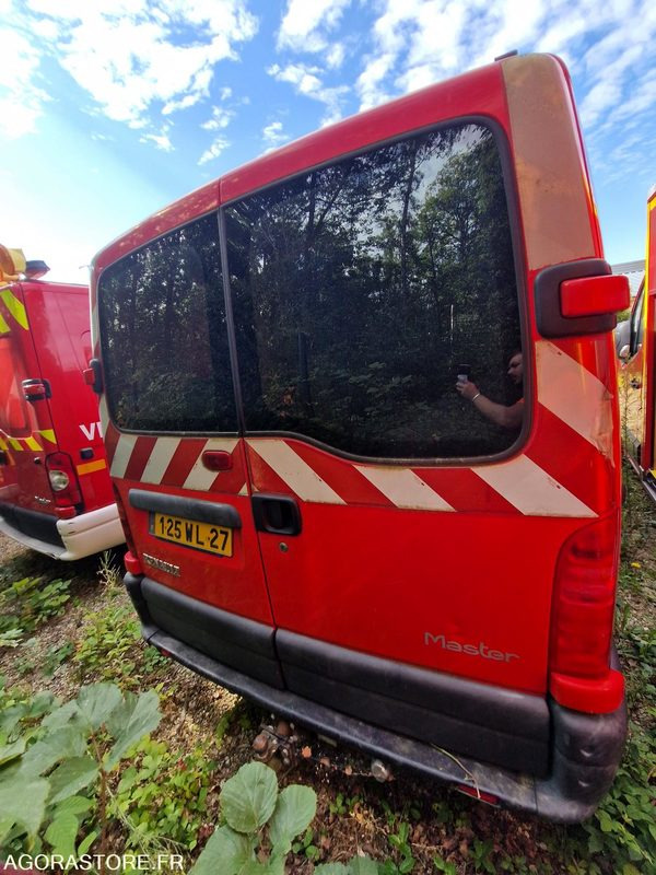 Renault Master - 1998 - 85258 - 125WL27 - Gesloten bestelwagen: afbeelding 4 Renault Master - 1998 - 85258 - 125WL27 - Gesloten bestelwagen: afbeelding 4