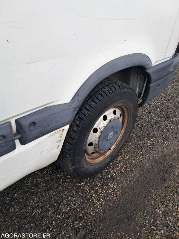 Gesloten bestelwagen Renault Master -2010 - 153875kms - AN-116-TP: afbeelding 17 Gesloten bestelwagen Renault Master -2010 - 153875kms - AN-116-TP: afbeelding 17