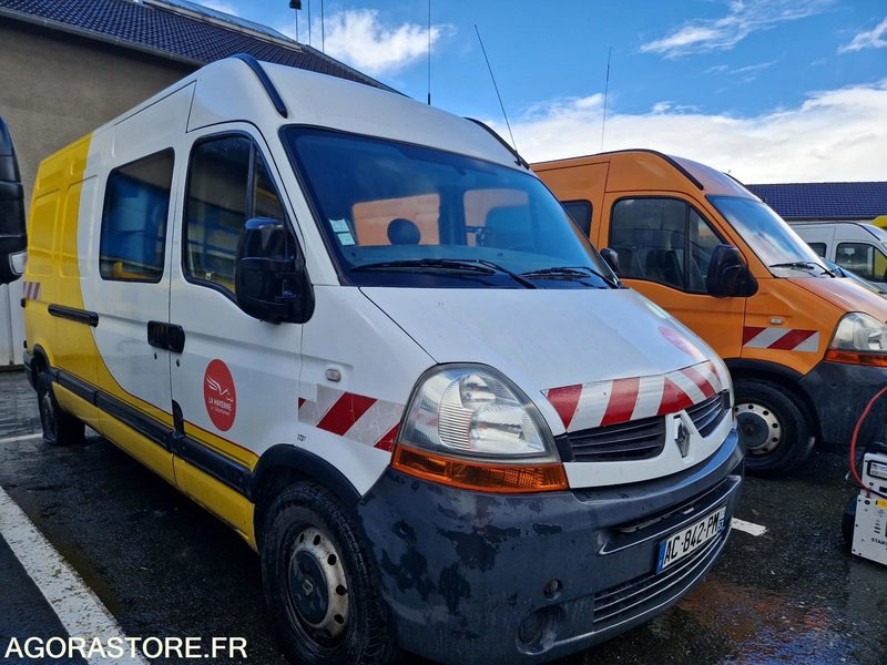 Renault Master - 294395- 2009- AC842PM - Gesloten bestelwagen: afbeelding 2 Renault Master - 294395- 2009- AC842PM - Gesloten bestelwagen: afbeelding 2